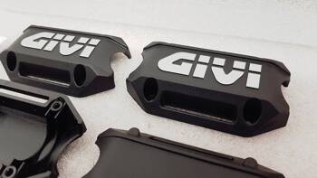 GIVI Z2159R PLASTIKOWE OSŁONY NAKŁADKI NA GMOLE
