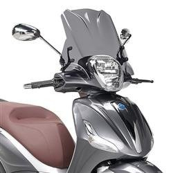 GIVI 5606S SZYBA DYMIONA 29 x 45 cm (H x W) PIAGGIO Beverly 125ie-300ie (10 > 19) / Beverly 350 Sport Touring (12 > 19)