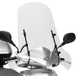 GIVI 102A SZYBA PRZEZROCZYSTA (66Hx68W) Dylan 125-150 (02 > 07) / Zip 50 2t - 4t (13 > 16) (WYMAGA A185A)