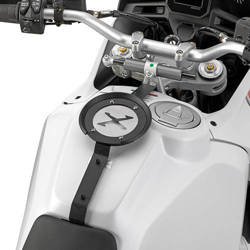 GIVI BF76 MOCOWANIE TANKLOCK - DUCATI Desert X 937 (22)