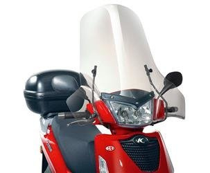 GIVI 137A SZYBA PRZEZROCZYSTA (64Hx71W) KYMCO People S 50-125-200 (05 > 15)